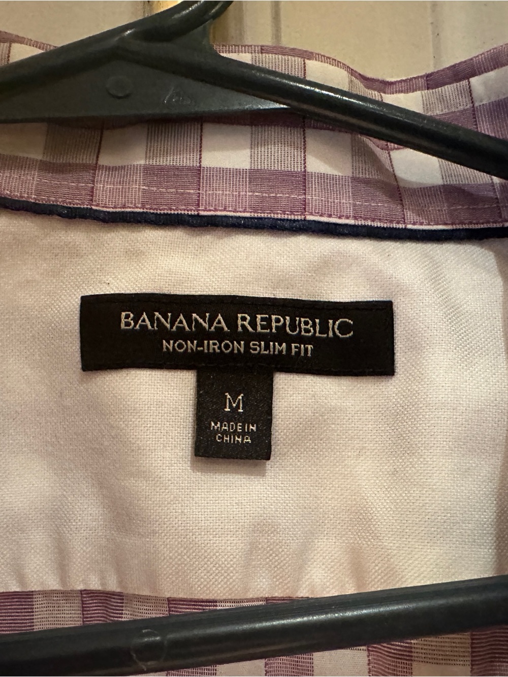 Banana Republic Non-Iron Slim Fit Men’s Medium Purple Plaid Dress Shirt